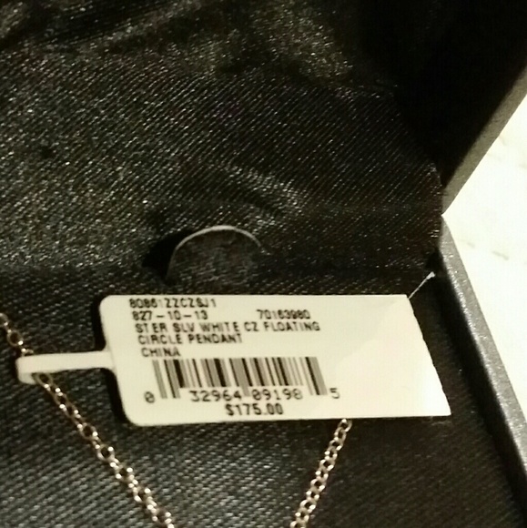 DiamonLuxe Floating 1.5 TCW Pendant - Picture 3 of 4